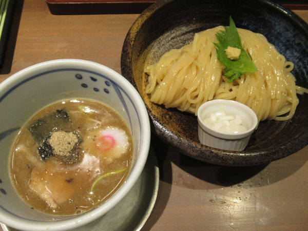 「煮干しつけ麺（880円）」@つけ麺 みさわ 本店の写真