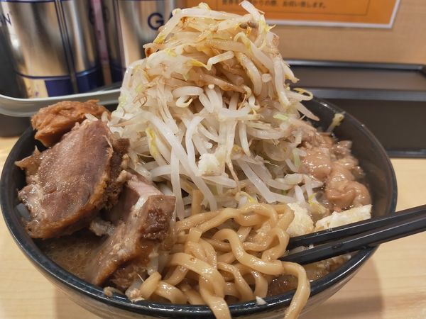 「ブー郎中(麺固め・全部)」@ラーメンぶたまるの写真