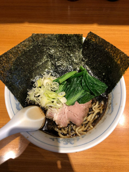 「とんこつブラックラーメン」@ラーメン一平家の写真