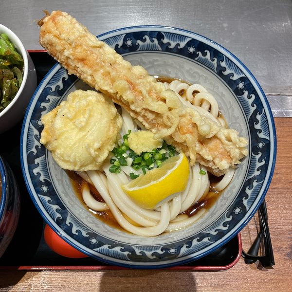 「ちく玉天ぶっかけ（ちく玉カレーセット）」@釜たけうどん めっせ熊 ラゾーナ川崎プラザ店の写真