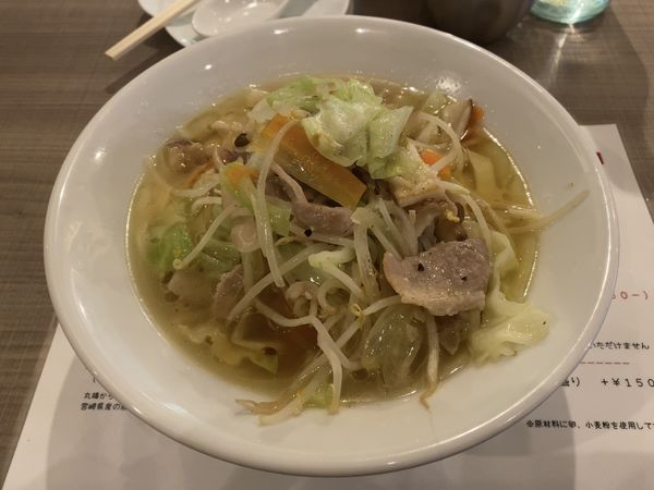 「たっぷり野菜タンメン（塩・フェトチーネ）」@ZeCT byLmの写真