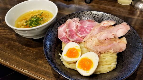 「しおつけ麺全部のせ」@町田汁場 しおらーめん進化 町田駅前店の写真
