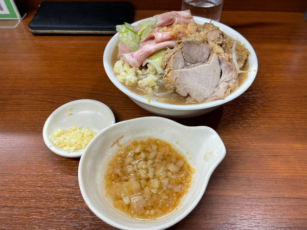 「ラーメン＋豚増しMIX」@どでん 西川口店の写真