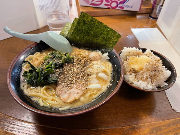 「醤油ラーメン並コイカタオオめ」@横浜家系ラーメンとりとんの写真