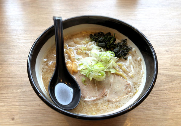 「味噌ラーメン(800円)」@麺や 虎鉄 西岡店の写真
