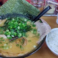 3種チャーシューメン+半ライス