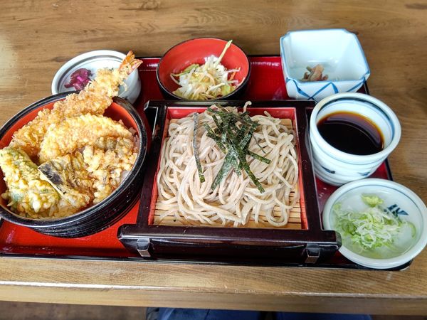 「天丼もりそばセット1,240円」@天丸の写真