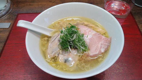 「【限定】広島産牡蠣の塩蕎麦¥1400+牡蠣増し2個¥300-」@神保町黒須の写真