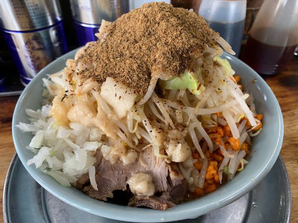 「小ラーメン　ヤサイマシあと全部マシマシ」@麺でる 多摩センター店の写真