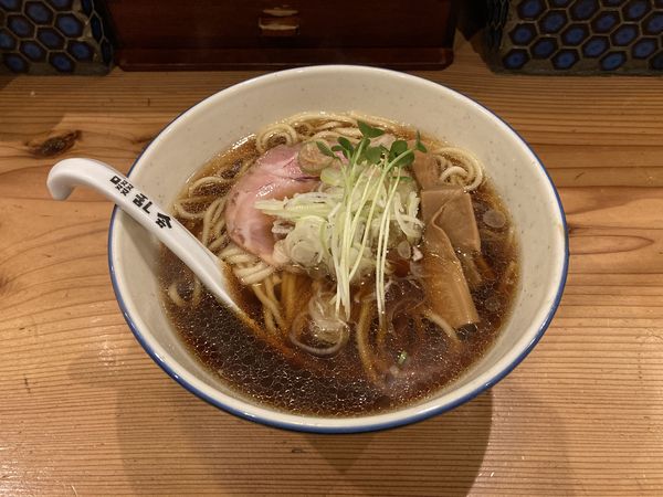 「ザ ・正油らーめん」@自家製麺 啜乱会の写真