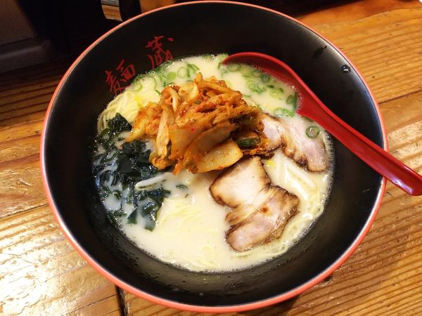 「キムチらーめん　880円」@麺蔵 加納町本店の写真