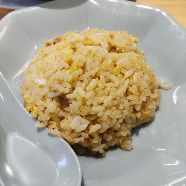 「半チャーハンセット（￥990）」@月見ワンタンメン専門店 三日月 大森北口店の写真