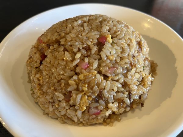 「半チャーハン黒」@半チャンラーメン たまぞう 下柚木店の写真