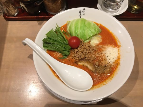 「完熟トマトの塩鶏そば」@鶏そば かぐら屋 西新宿店の写真