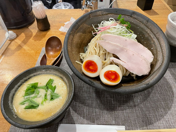 「つけ×ウニ(大) たまごトッピング」@麦×鶏 MUGI TO TORIの写真