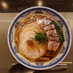 醤油らぁめん(チャーシュー)