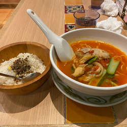 太陽のラーメン ＋ ラーリゾ