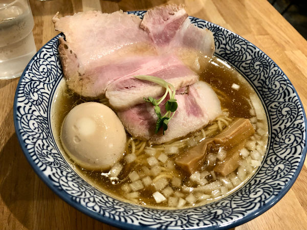 「山椒香る煮干しそば」@麺也 時しらずの写真