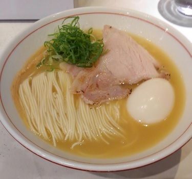 「濃厚鶏ソバ しお 味玉」@麺 コレキヨの写真