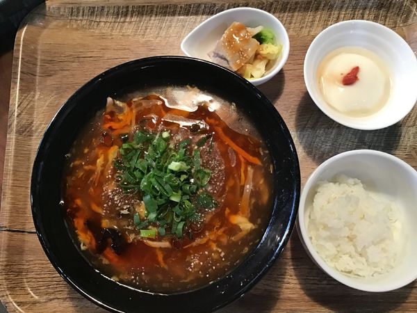 「酢辣湯麺ランチセット1000円(今週の汁そば)」@ChineseBar＆Restaurant 漸の写真
