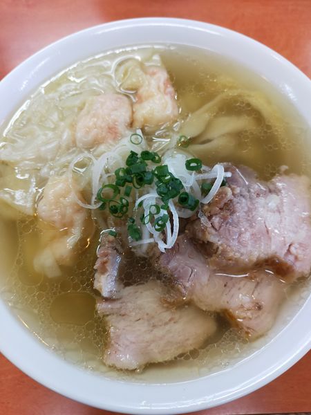 「海老ワンタンメン」@日陰の写真