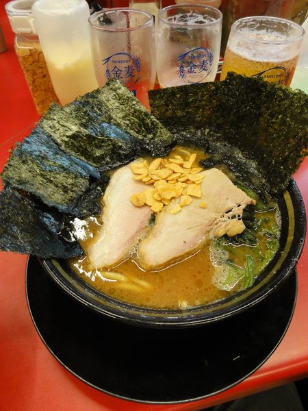 「ラーメン700円硬薄多🍺3」@柏 王道家の写真