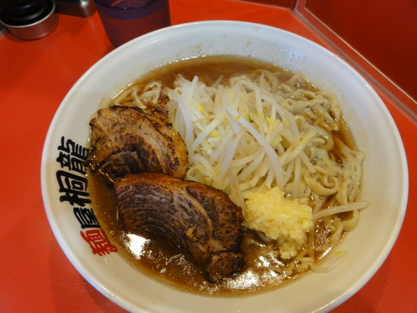 「ラーメン豚2枚800円YsNAn」@麺屋 桐龍の写真