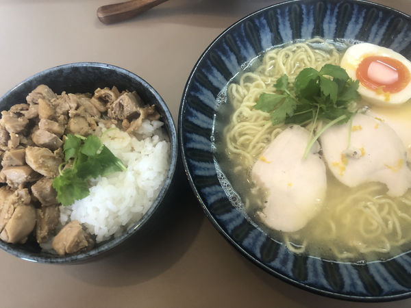 「フィレンツェの夕日～コク旨スープ＋鶏丼（900＋150円）」@鶏そば223の写真