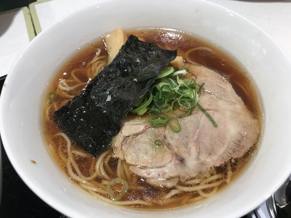 「醤油らぁ麺」@湘南 野の実 Terrace mall 湘南店の写真