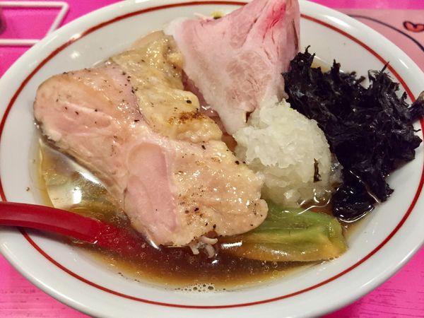 「【限定】凛々しい特製塩煮干苦味×鶏もも中華ソバ」@らーめん凛々の写真