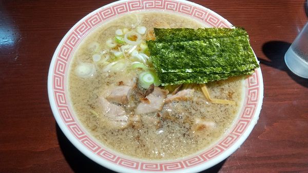 「リスペクト背脂ら～めん（えるびす）（限定）900円」@中華そば えもとの写真