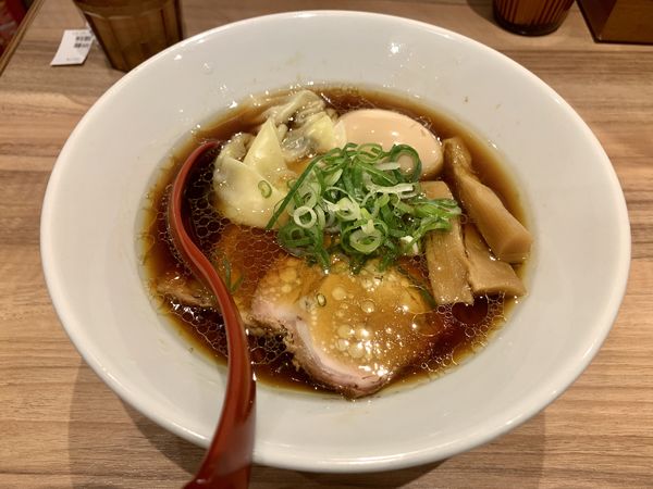 「特製淡麗醤油ラーメン1160円」@ソラノイロ NIPPONの写真