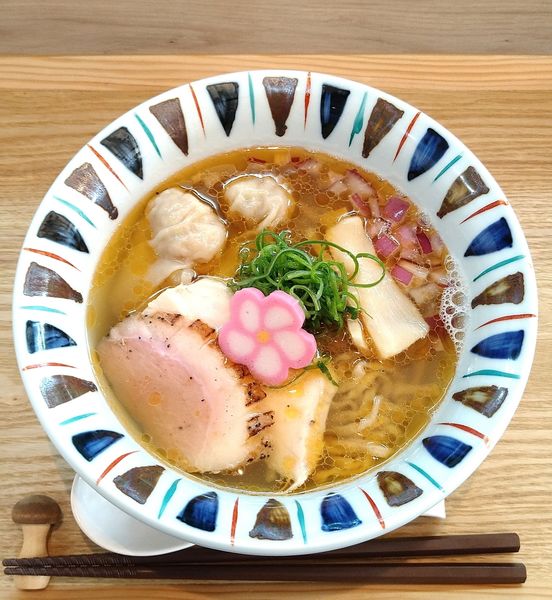 「淡麗わんたんえびそば 汐 1100円」@えびそば 緋彩の写真