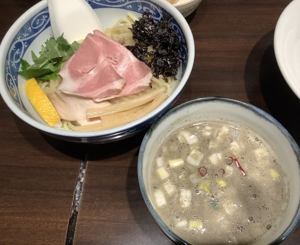「煮干つけ麺」@寿製麺 よしかわ 西台駅前店の写真