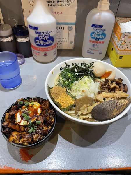 「まぜそば大＆チャーシュードン」@麺Dining Number Nine 09の写真