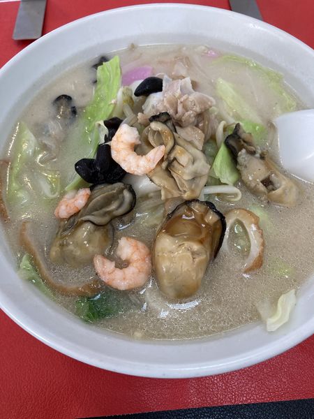 「牡蠣ちゃんぽん¥950（税込）」@ナガサキの鐘 豊中店の写真