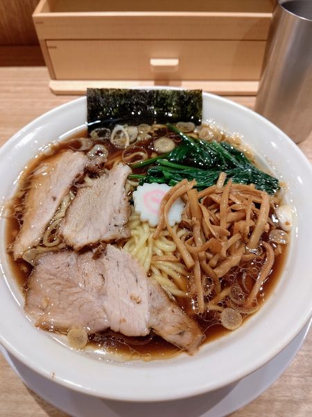「醤油ラーメン+大盛」@長岡食堂 横浜西口店の写真
