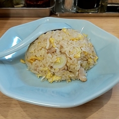 月見ワンタンメン専門店 三日月 大森北口店の画像