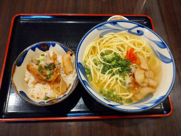 「八重山そば（800円）」@南風 どなんの写真