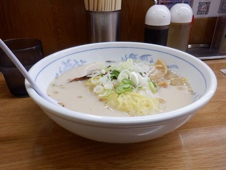 「とんこつラーメン」@福しん 要町店の写真