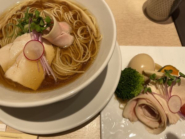 「三種スープの芳醇中華SOBA 特製仕様」@銀座 篝 Echika池袋店の写真