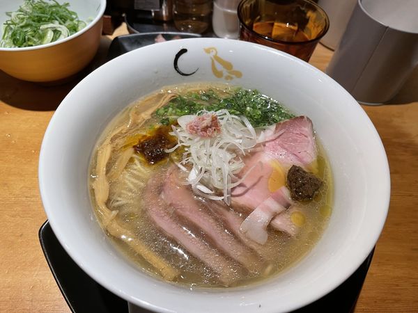 「塩」@SOBAHOUSE 金色不如帰 新宿御苑本店の写真