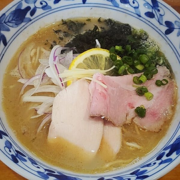 「【限定】鮮魚と煮干白湯らぁめん ８５０円」@とも笑〜tomoe〜の写真
