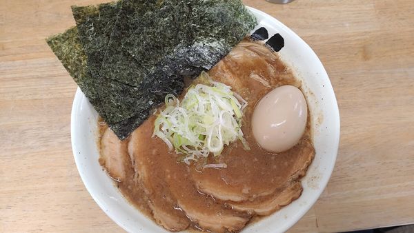 「大仏ラーメン」@麺 大仏の写真
