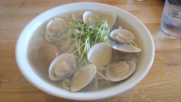 「極上はまぐり潮麺¥890+那須御養卵の味玉¥130-」@店内製麺 さくらの写真