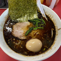 マー油とんこつラーメン（細麺バリカタ）710円