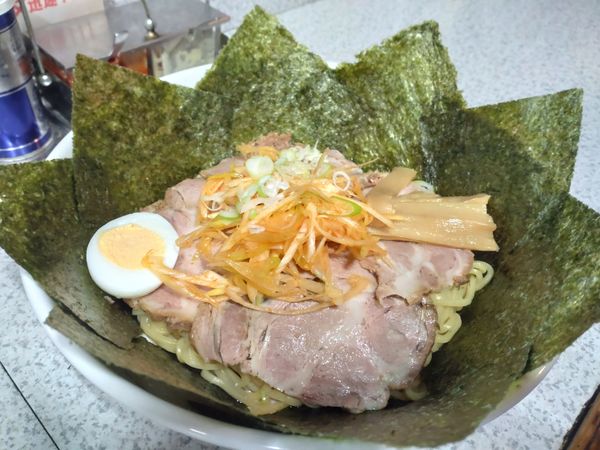 「油麺W（特製チャーシュー、のり、辛ねぎ）」@らーめん めん家の写真