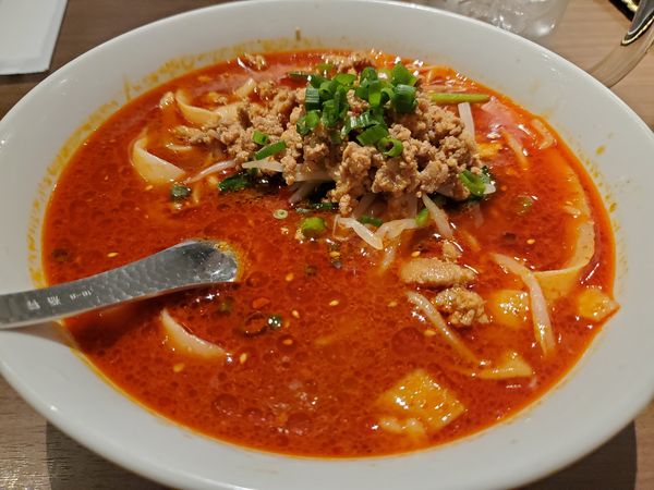 「香辣刀削湯麺」@福盈門 別館の写真