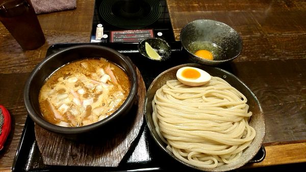 「つけめん900円＋短冊切り150円＋生卵50円」@中華そば ことぶきやの写真