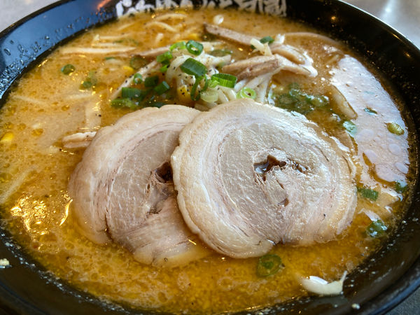 「黄金の味噌ラーメン（スペシャルクーポン豚バラチャーシュー）」@らあめん花月嵐 ひたちなか高場店の写真